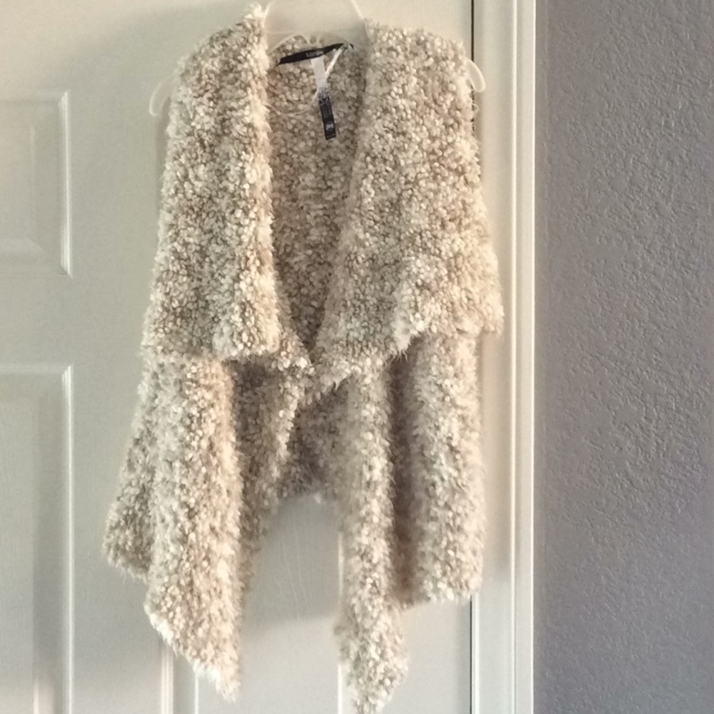 Kensie fuzzy teddy wrap vest